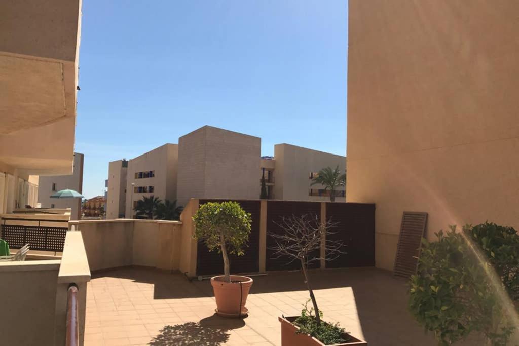 Lovely Apartment In Cabo Roig Near Beach 奥里韦拉 外观 照片